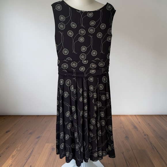 Effie’s Heart Summer Midi Dress Large Black Navy Floral Stretch Faux Wrap - Picture 2 of 14